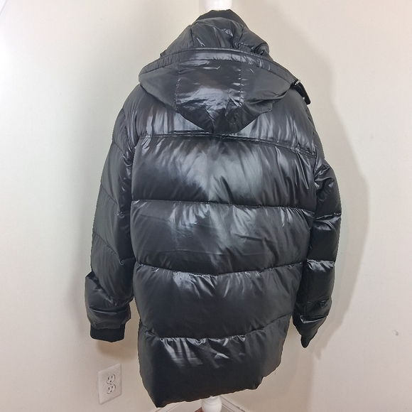 The Very Warm Hooded Down Filled Winter Coat in Black Size Large - Picture 8 of 11